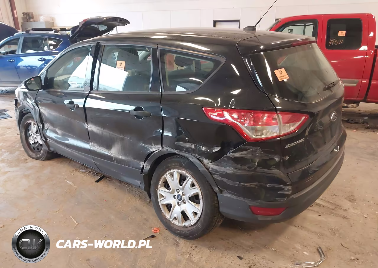 2013 Ford Escape S VIN:1FMCU0F73DUC92095 - 3