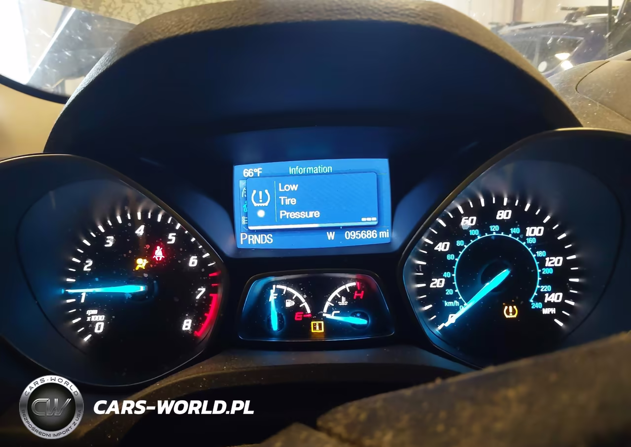 2013 Ford Escape S VIN:1FMCU0F73DUC92095 - 7