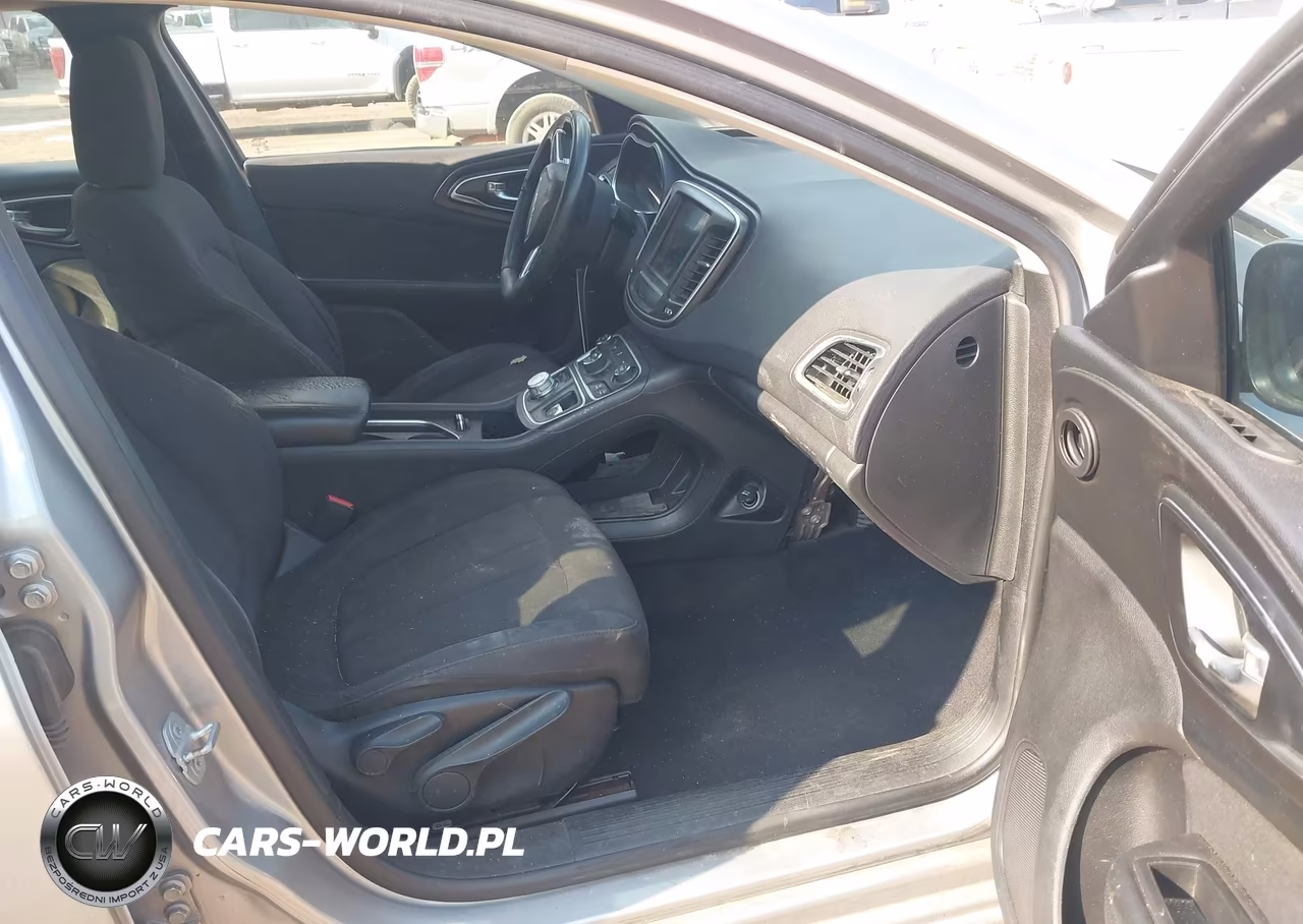 2015 Chrysler 200 Limited VIN:1C3CCCAB9FN702632 - 5