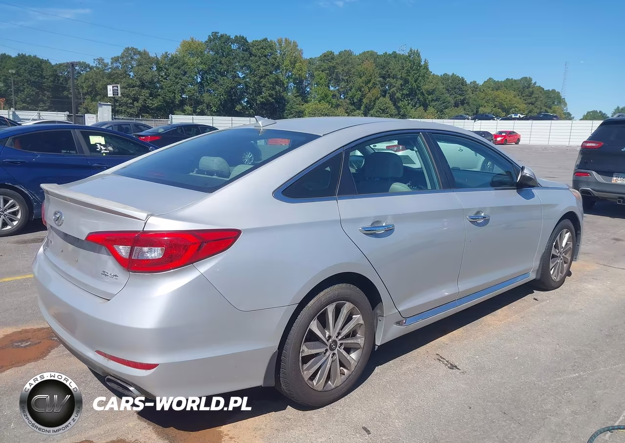 2015 Hyundai Sonata Sport VIN:5NPE34AF6FH189241 - 4