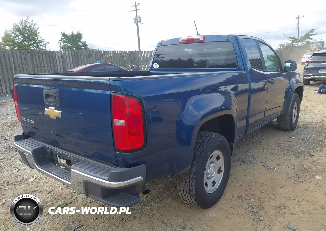2019 Chevrolet Colorado VIN:1GCHSAEA4K1127903 - 4