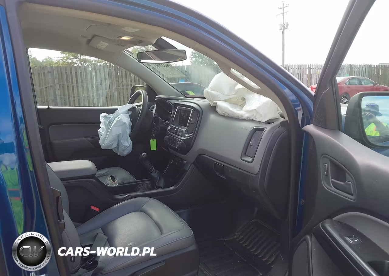2019 Chevrolet Colorado VIN:1GCHSAEA4K1127903 - 5