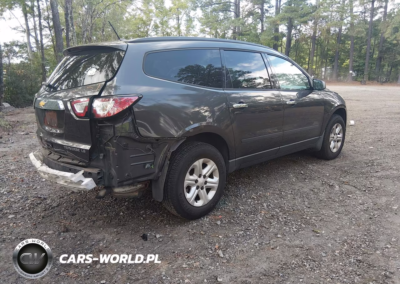 2015 Chevrolet Traverse Ls VIN:1GNKVFKD7FJ133166 - 4
