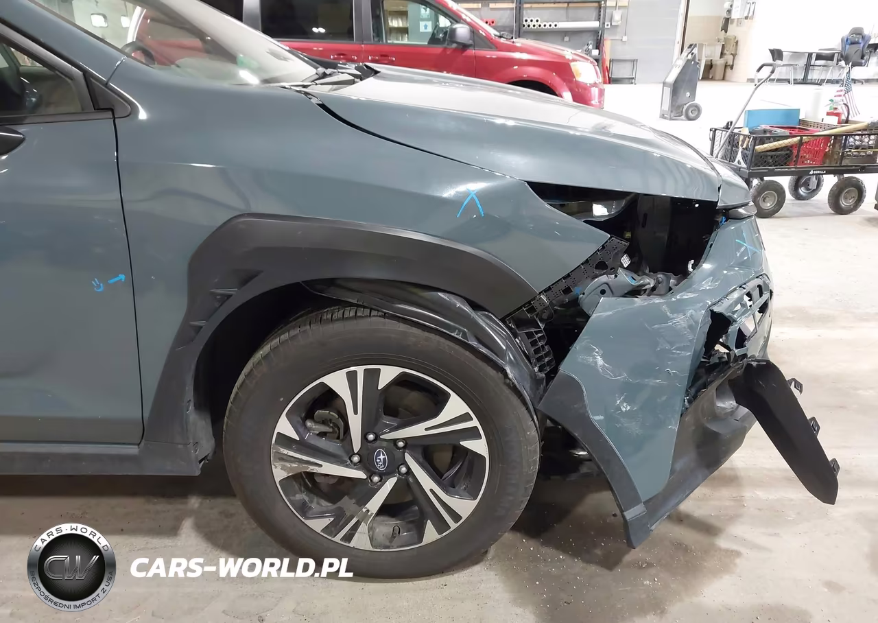 2024 Subaru Crosstrek Premium VIN:JF2GUADC1R8904775 - 17
