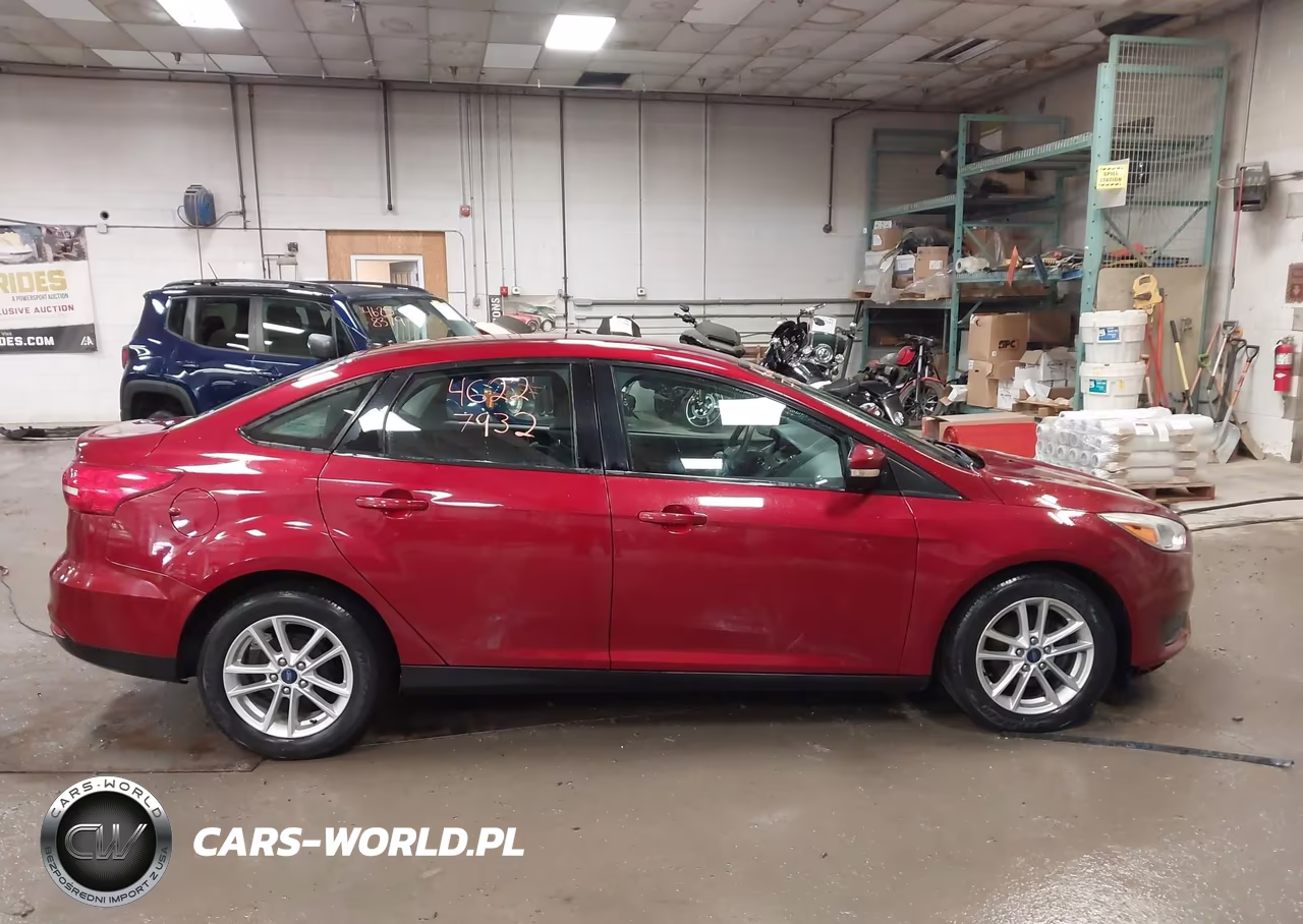 2017 Ford Focus Se VIN:1FADP3F2XHL312544 - 14