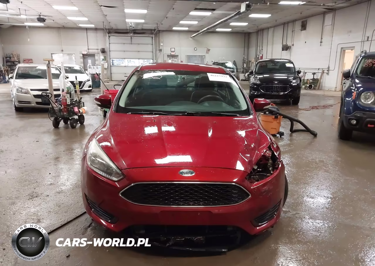 2017 Ford Focus Se VIN:1FADP3F2XHL312544 - 6