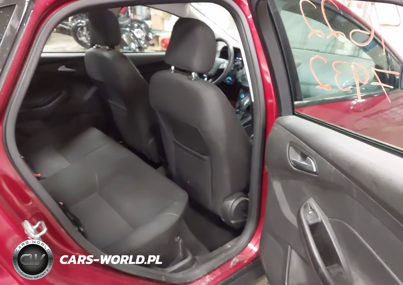2017 Ford Focus Se VIN:1FADP3F2XHL312544 - 8