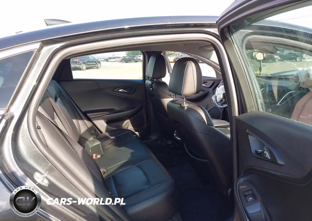 2018 Chevrolet Malibu Lt VIN:1G1ZD5ST4JF166299 - 8