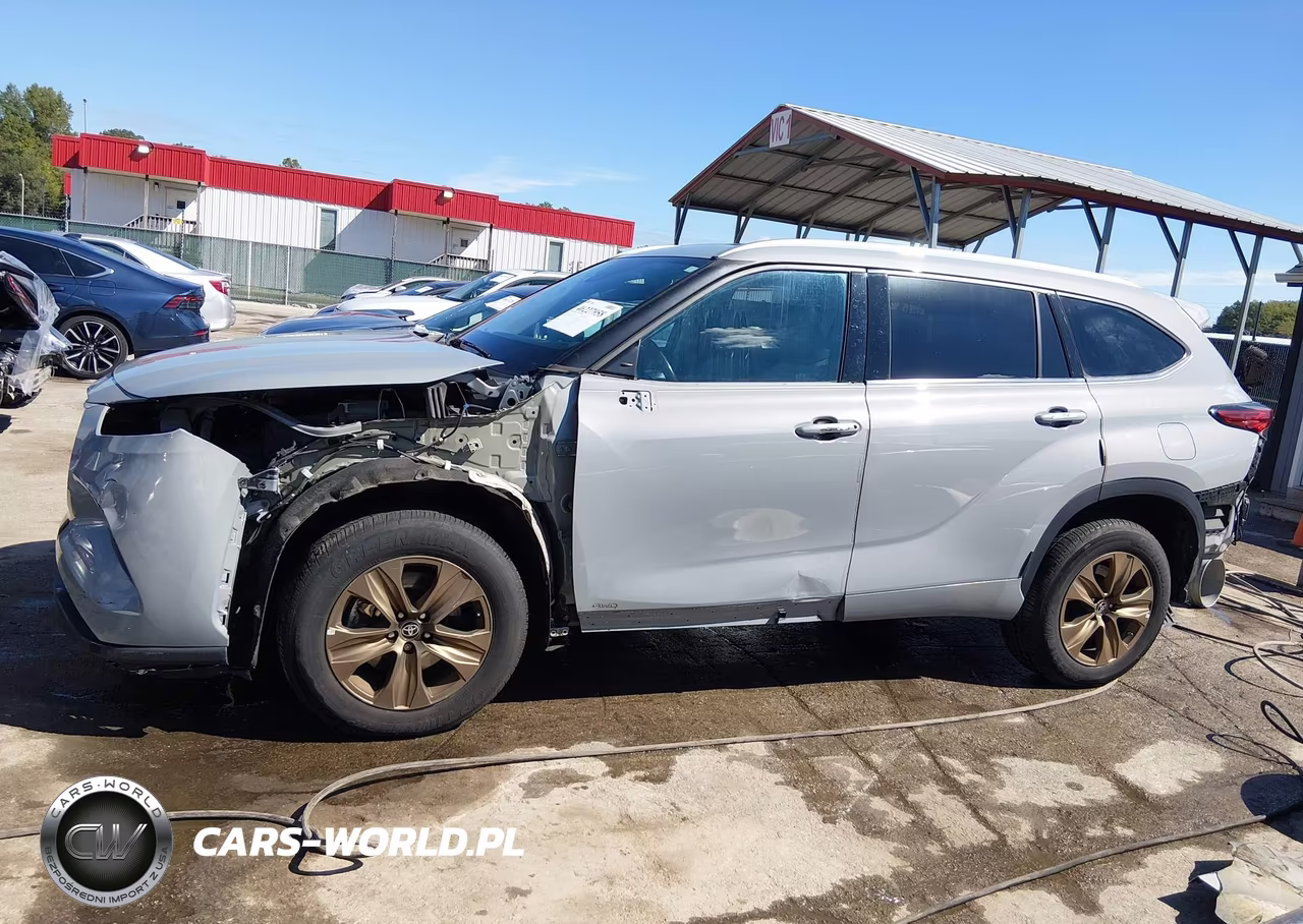 2022 Toyota Highlander Hybrid Xle Bronze Edition VIN:5TDABRCH3NS553749 - 15