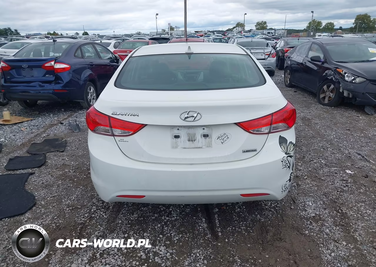 2013 Hyundai Elantra Limited VIN:5NPDH4AE6DH427767 - 16