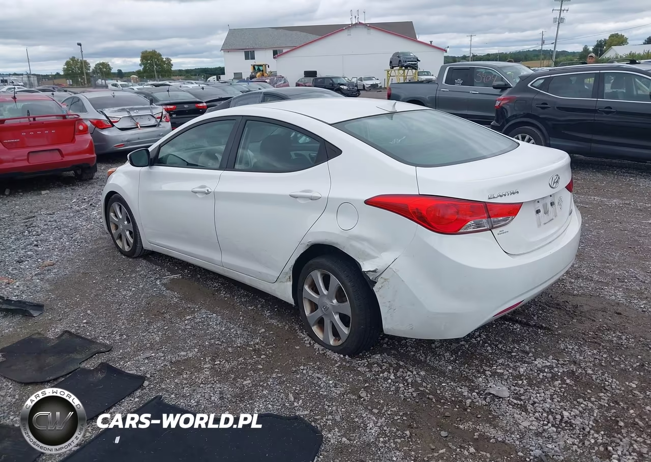 2013 Hyundai Elantra Limited VIN:5NPDH4AE6DH427767 - 3