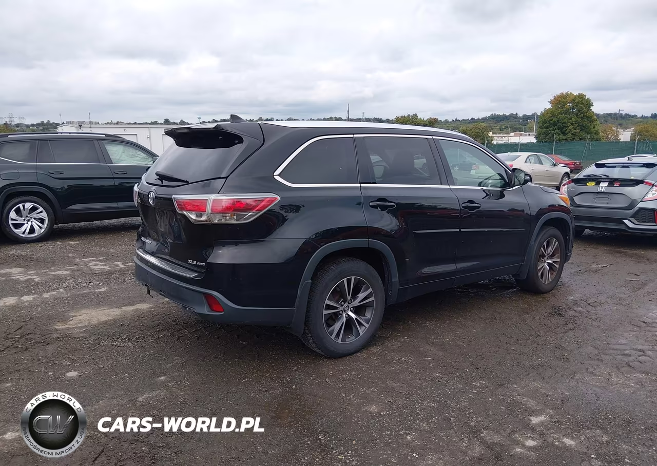 2016 Toyota Highlander Xle V6 VIN:5TDJKRFH9GS352761 - 4
