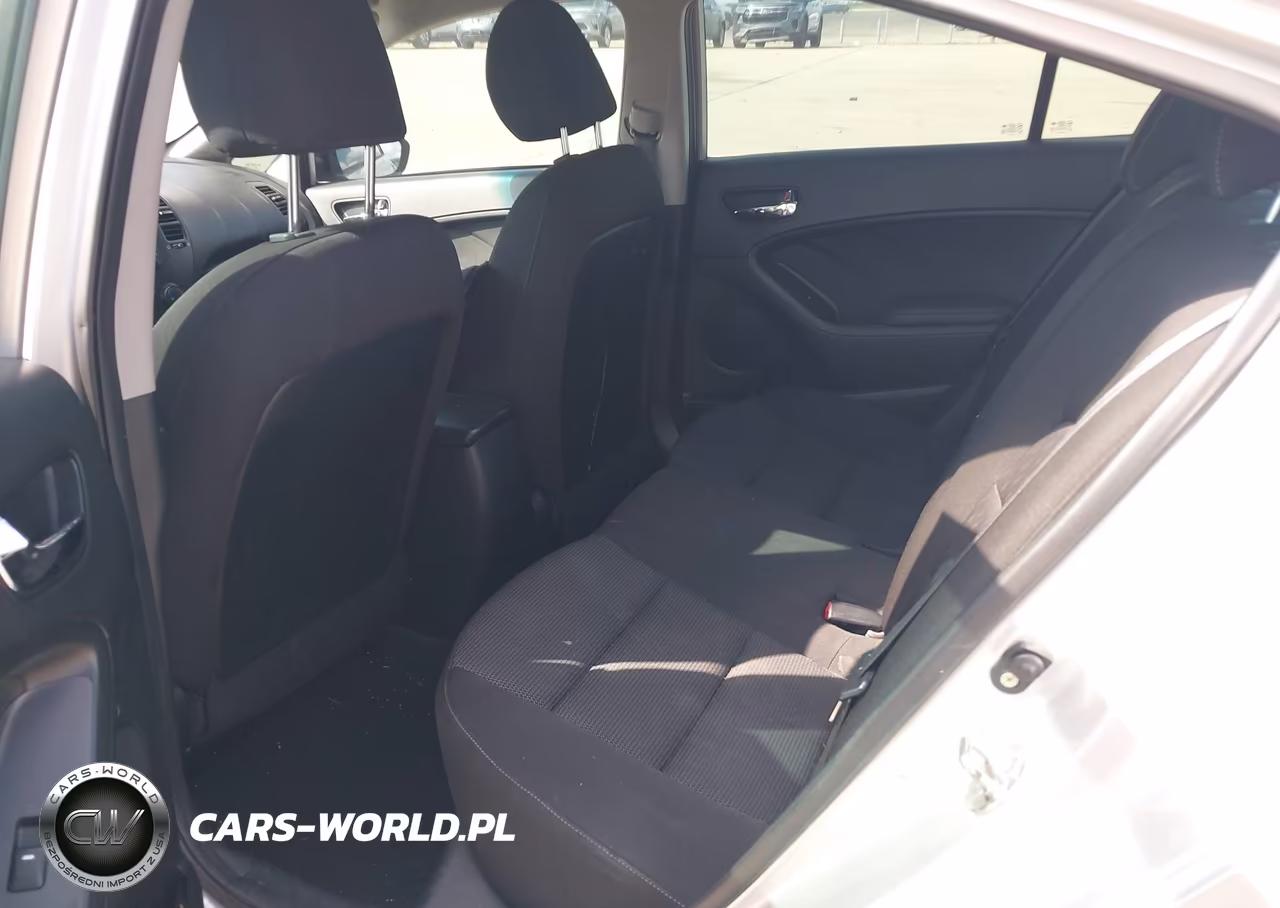 2016 Kia Forte Lx VIN:KNAFK4A63G5510920 - 8