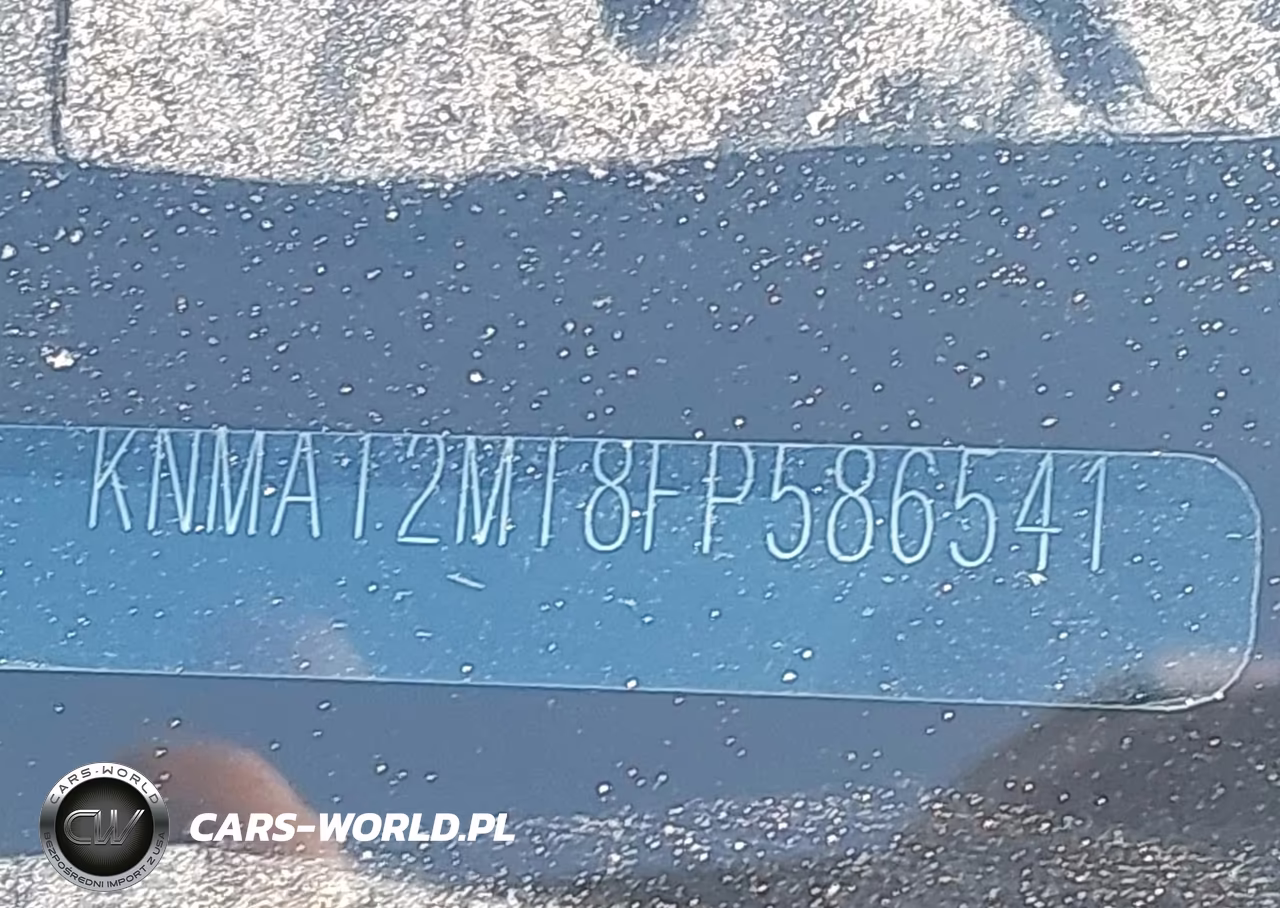 2015 Nissan Rogue S VIN:KNMAT2MT8FP586541 - 13