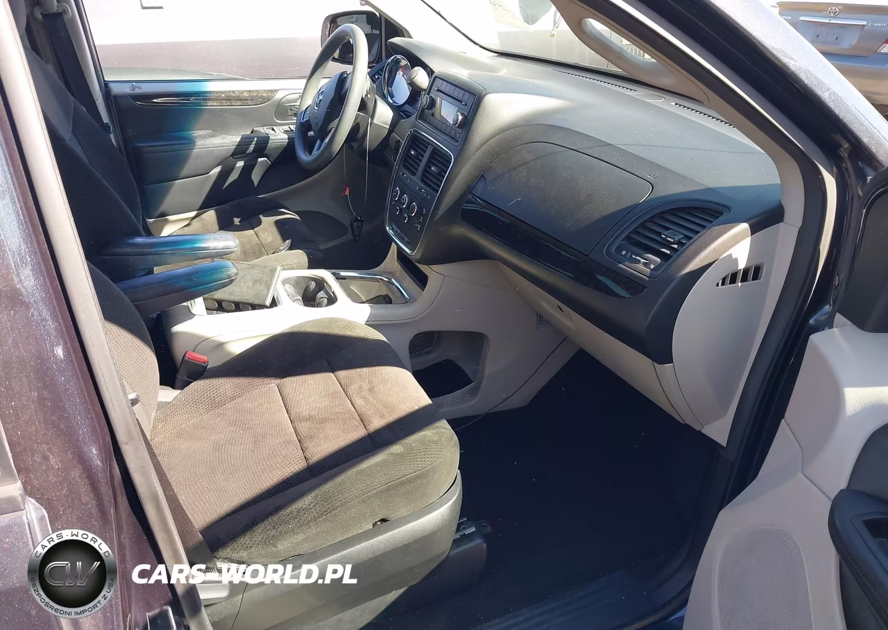 2013 Dodge Grand Caravan Sxt VIN:2C4RDGCG3DR592129 - 5