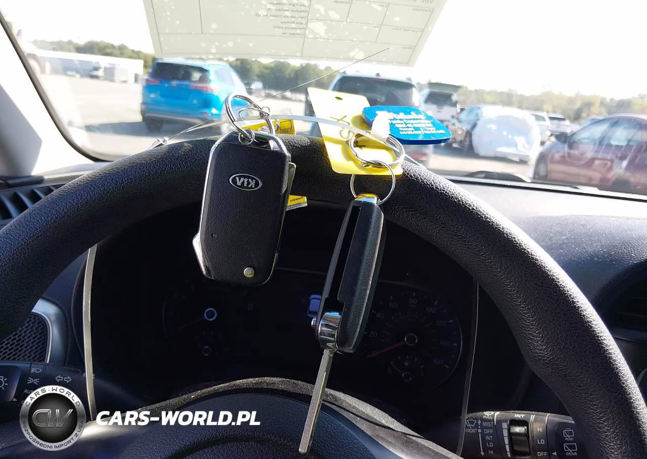 2020 Kia Soul Lx VIN:KNDJ23AU8L7053848 - 11