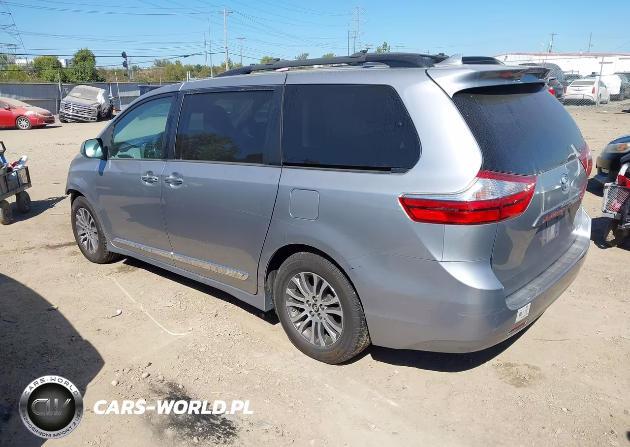 2018 Toyota Sienna Xle Premium 8 Passenger VIN:5TDYZ3DC8JS928359 - 3