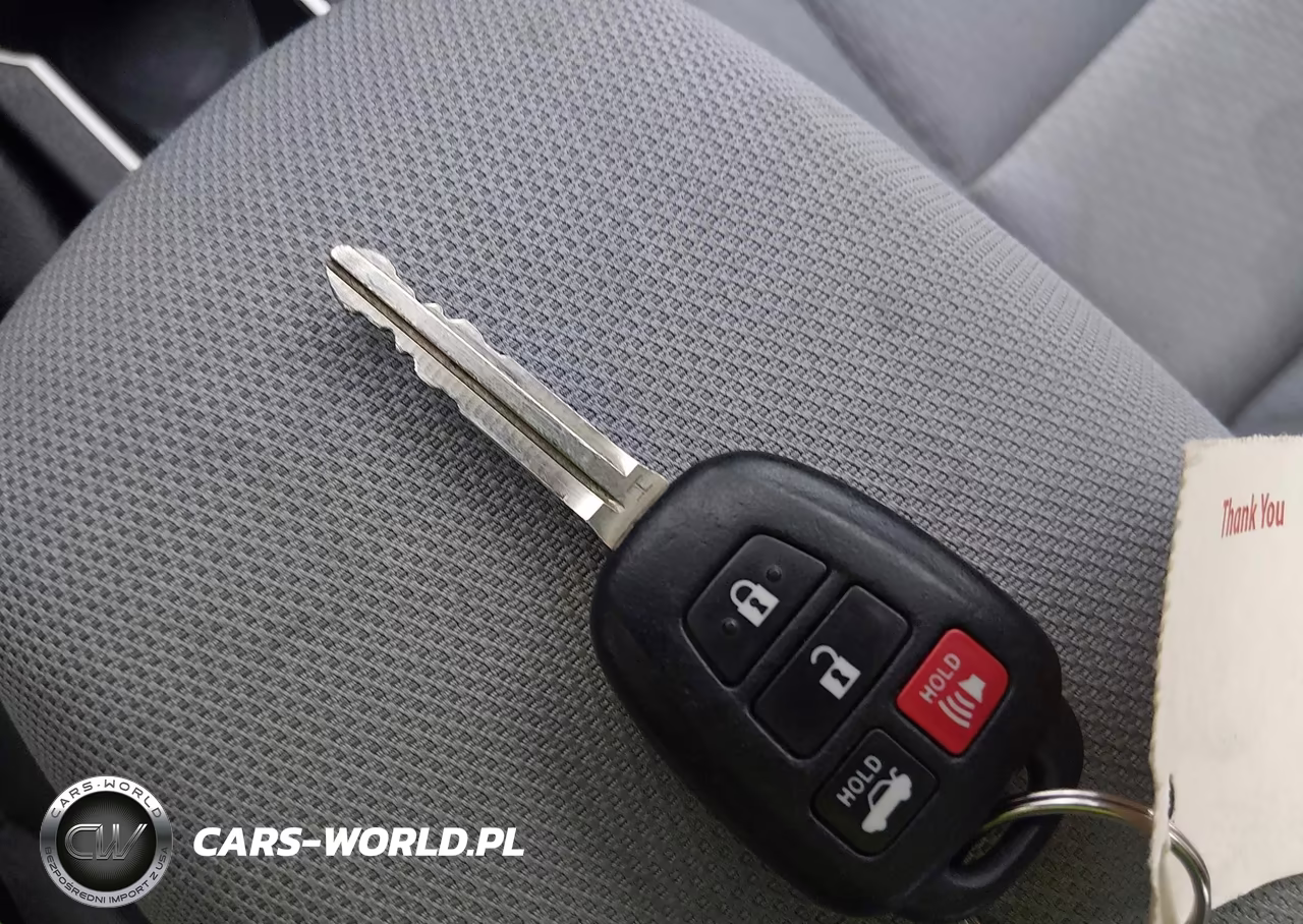 2016 Toyota Corolla Le VIN:2T1BURHEXGC662735 - 11