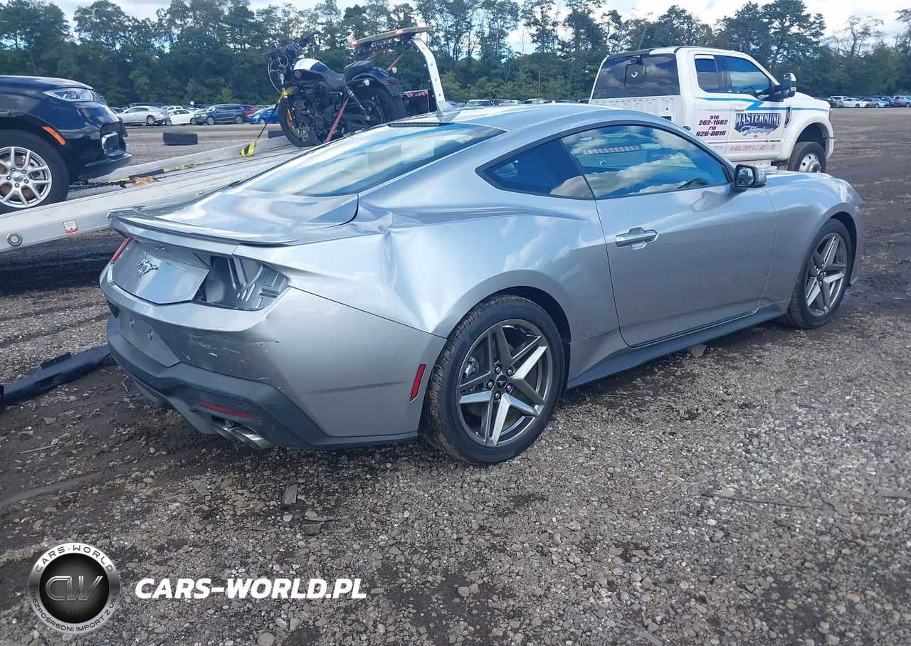 2026 Ford Mustang Ecoboost Premium Fastback VIN:1FA6P8TH4T5104462 - 4