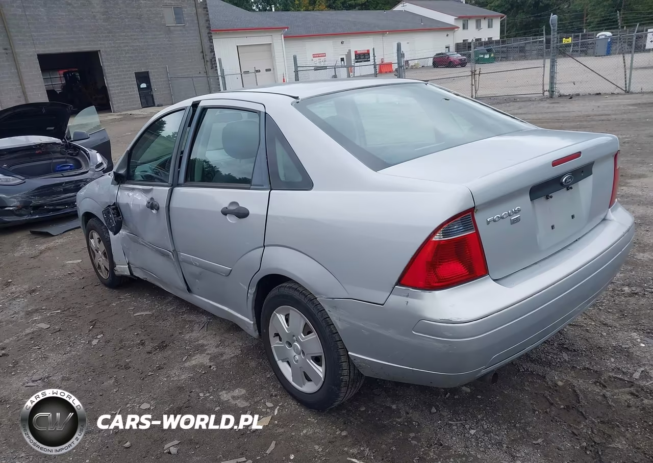 2007 Ford Focus S-Se-Ses VIN:1FAFP34N37W365251 - 3