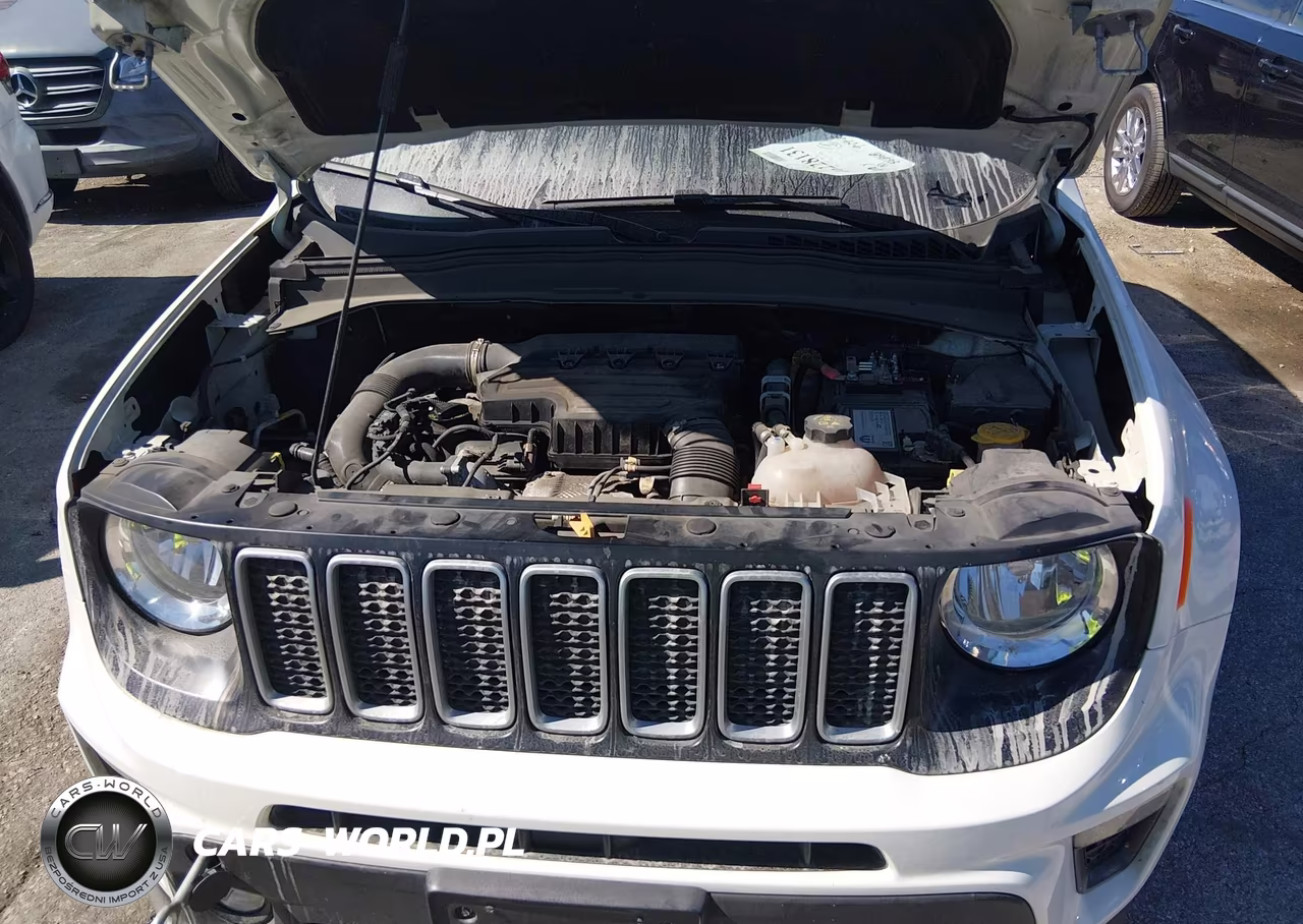 2022 Jeep Renegade Latitude 4X4 VIN:ZACNJDB11NPN73004 - 10