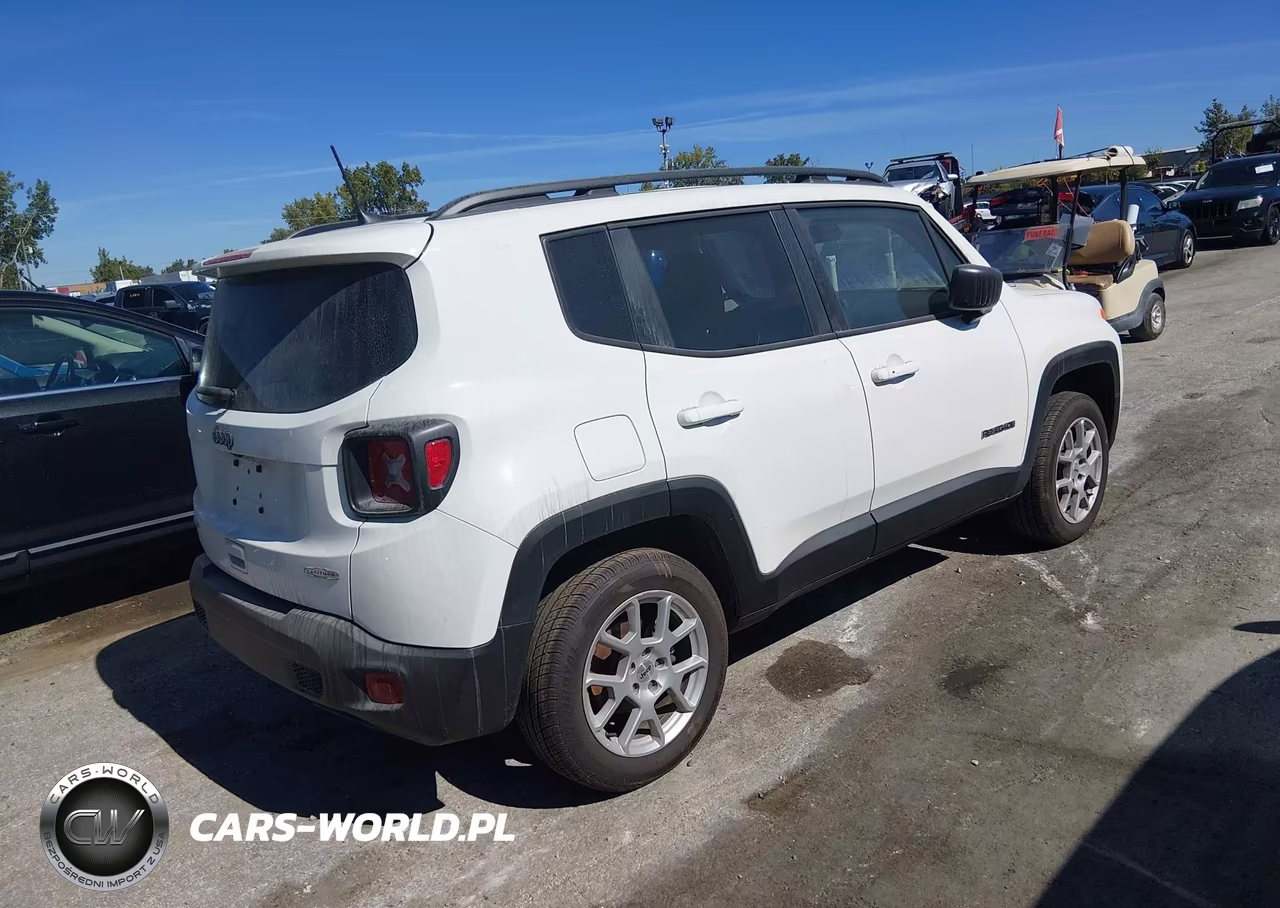 2022 Jeep Renegade Latitude 4X4 VIN:ZACNJDB11NPN73004 - 4