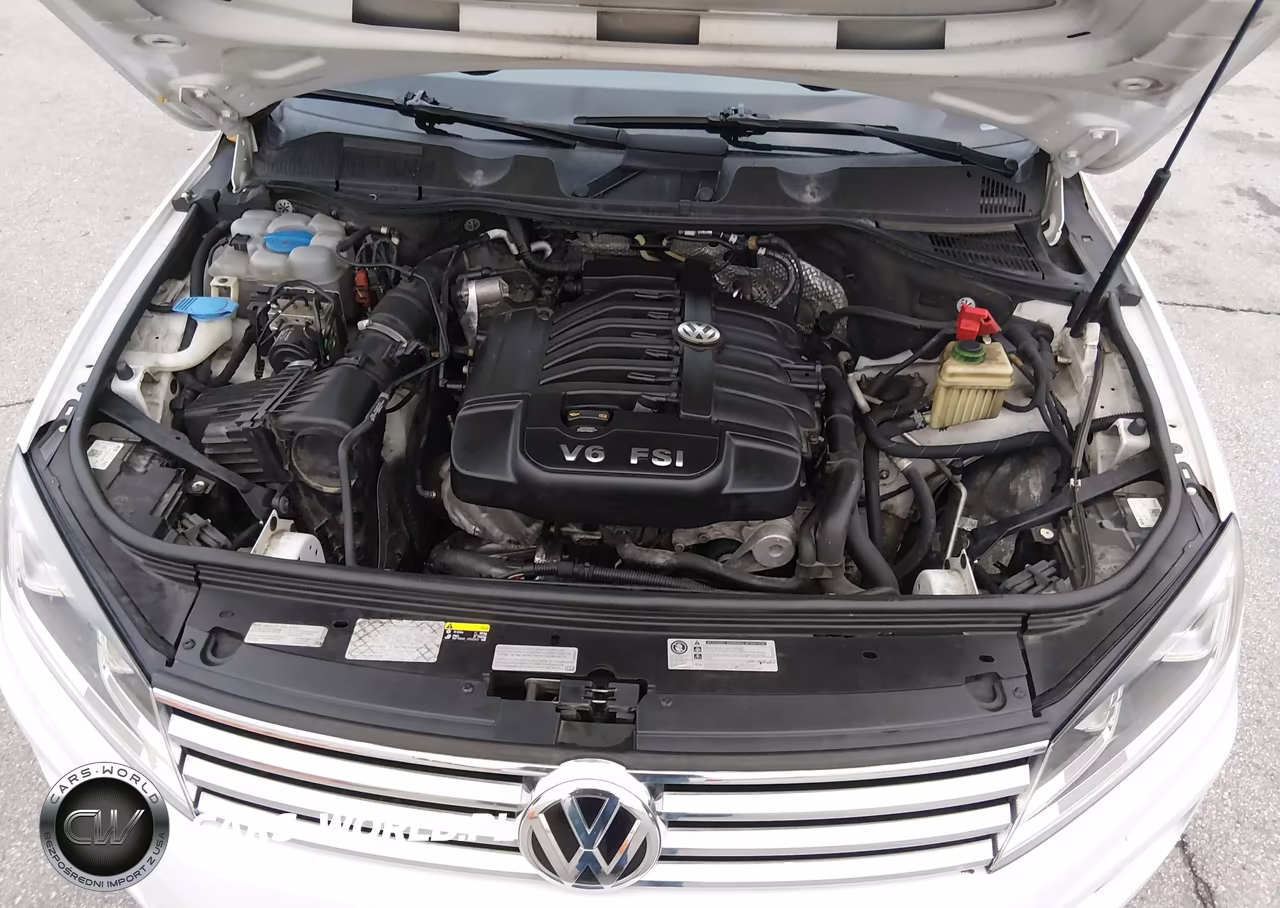 2017 Volkswagen Touareg V6 Wolfsburg Edition VIN:WVGRF7BP9HD003990 - 10