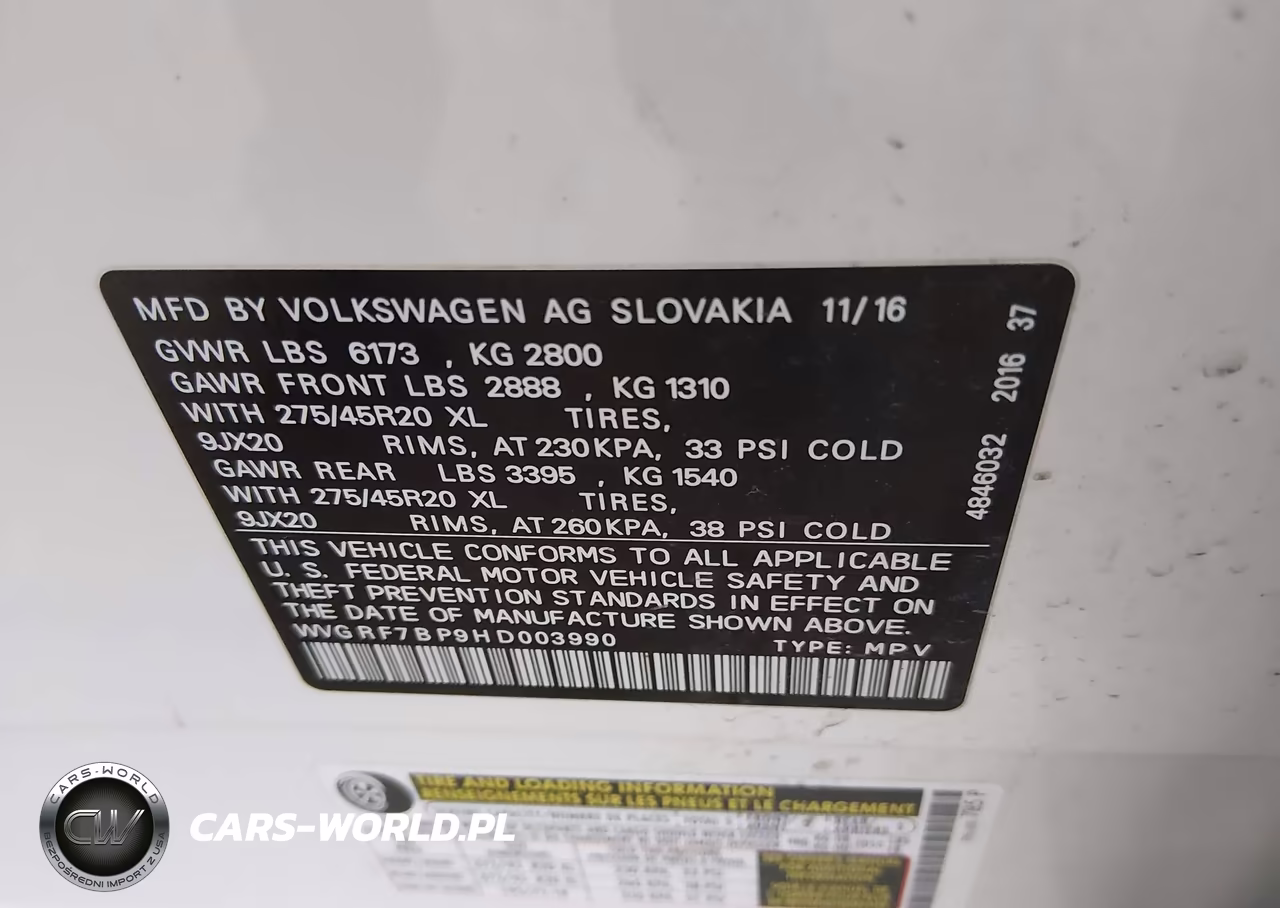 2017 Volkswagen Touareg V6 Wolfsburg Edition VIN:WVGRF7BP9HD003990 - 9