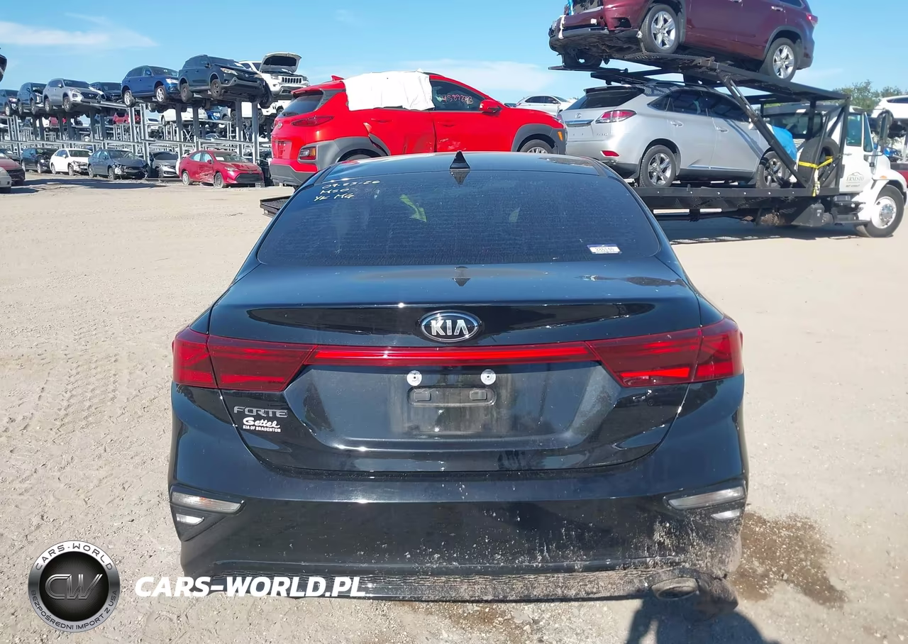 2021 Kia Forte Lxs VIN:3KPF24AD4ME390322 - 16