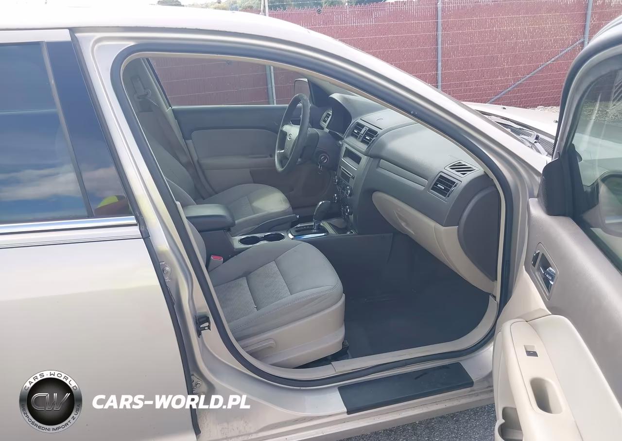 2010 Ford Fusion Se VIN:3FAHP0HA5AR364708 - 5