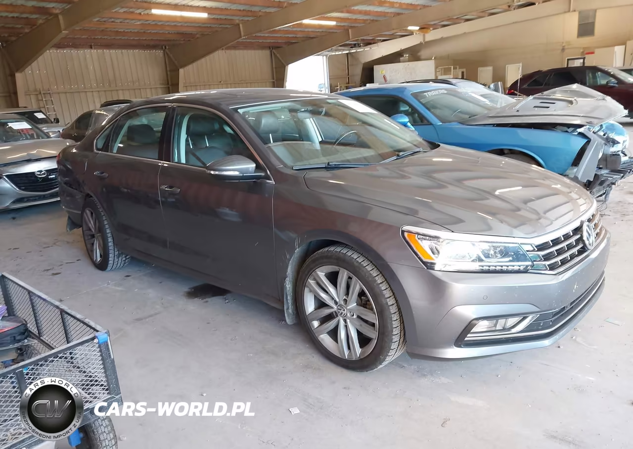 2018 Volkswagen Passat 2.0T Se VIN:1VWBA7A38JC023255 - 1