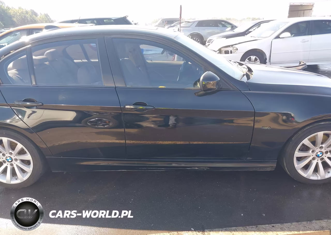 2011 BMW 328I VIN:WBAPH7G52BNN02397 - 13
