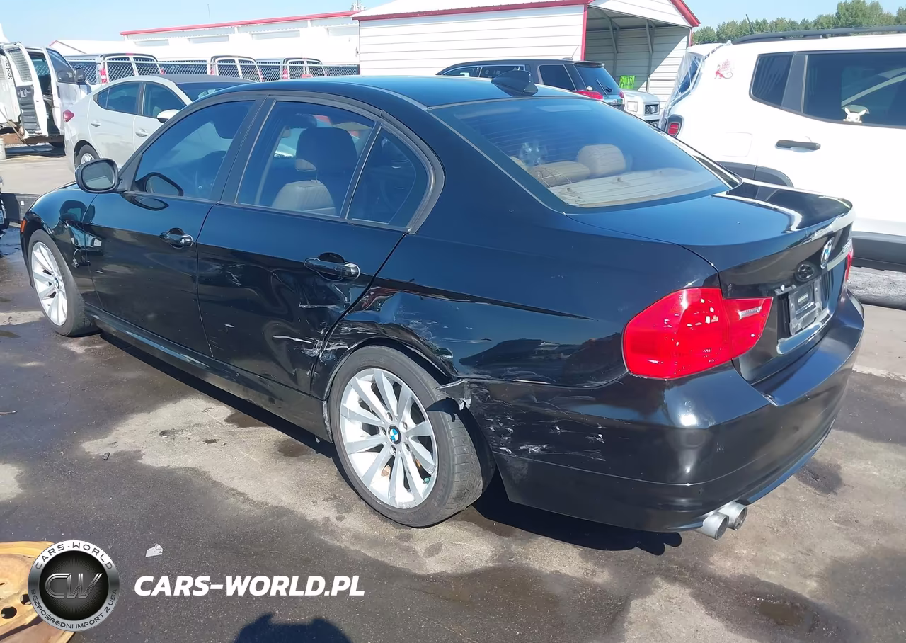 2011 BMW 328I VIN:WBAPH7G52BNN02397 - 3
