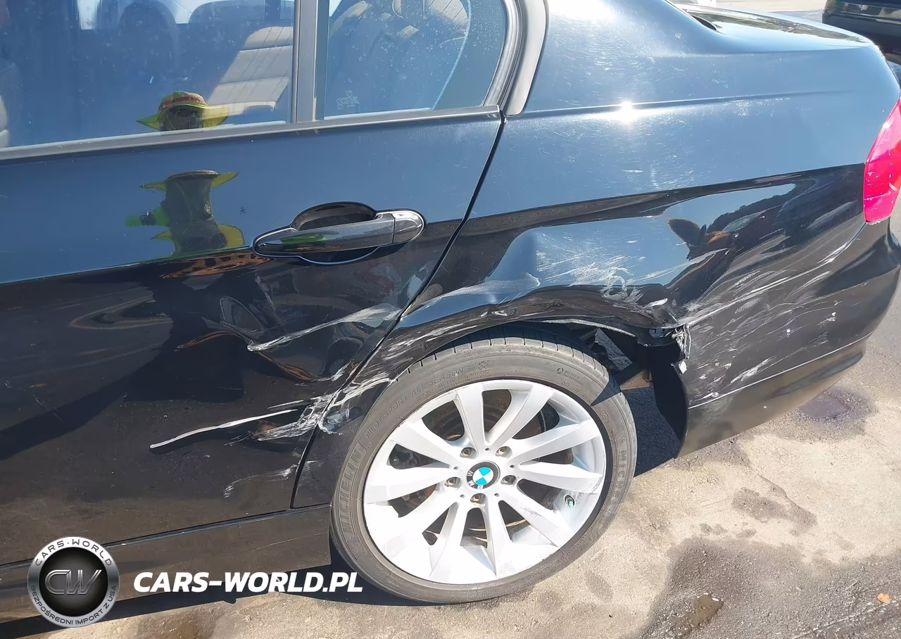 2011 BMW 328I VIN:WBAPH7G52BNN02397 - 6