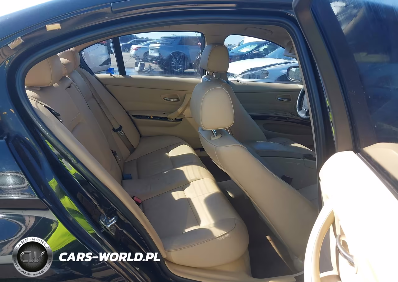 2011 BMW 328I VIN:WBAPH7G52BNN02397 - 8