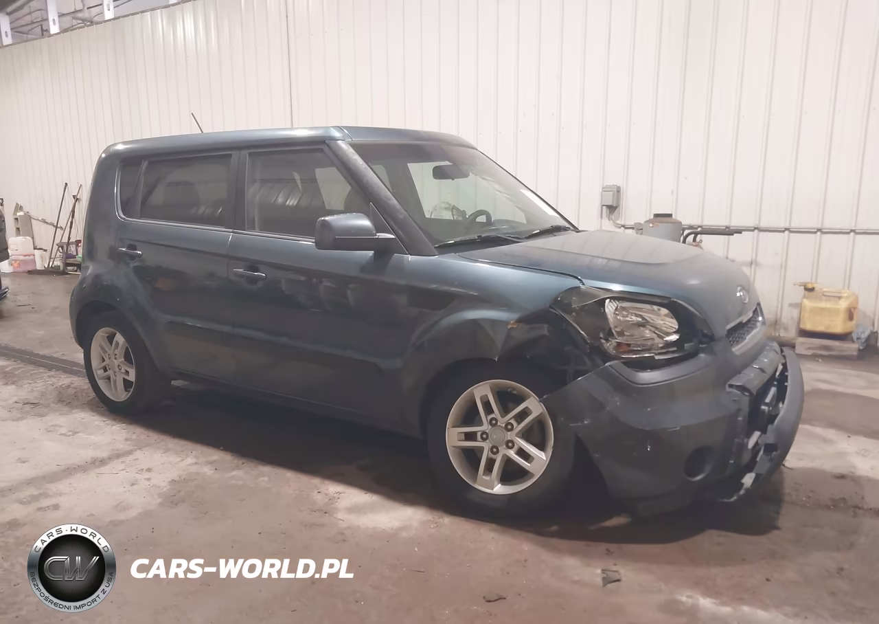 2011 Kia Soul +