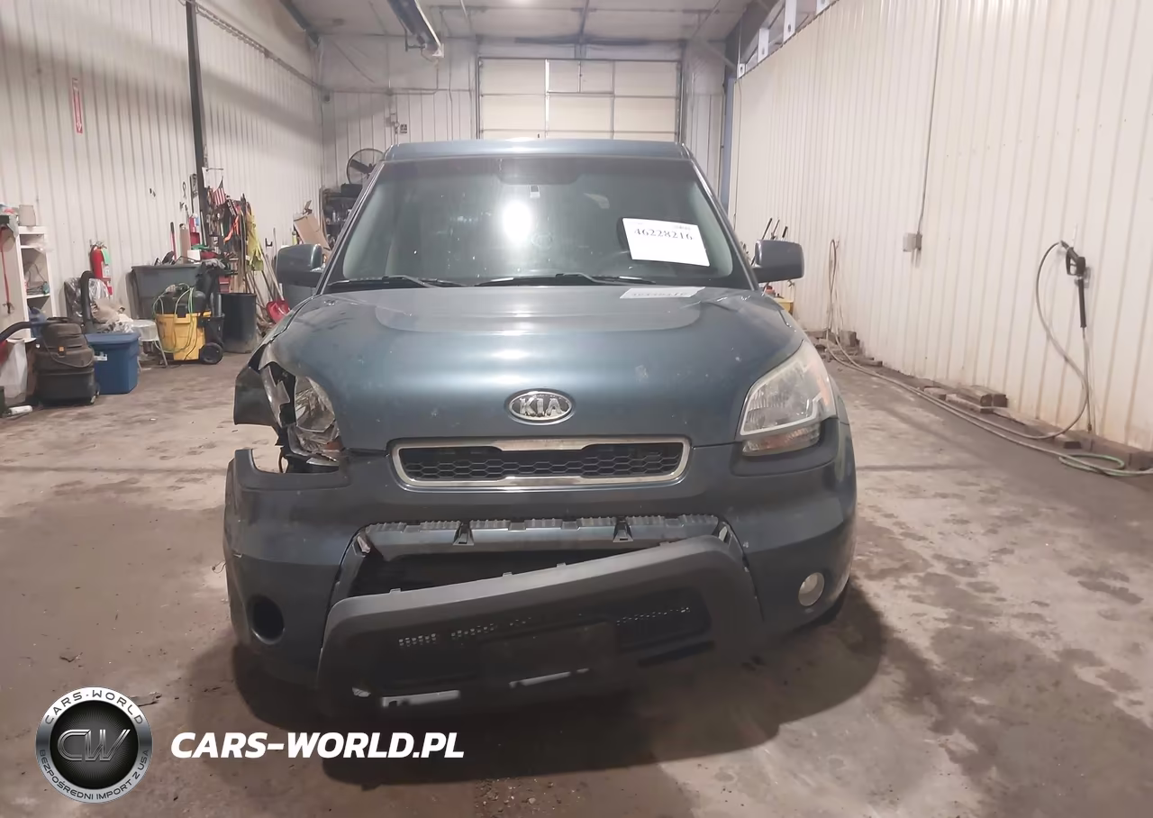 2011 Kia Soul + VIN:KNDJT2A23B7203661 - 12