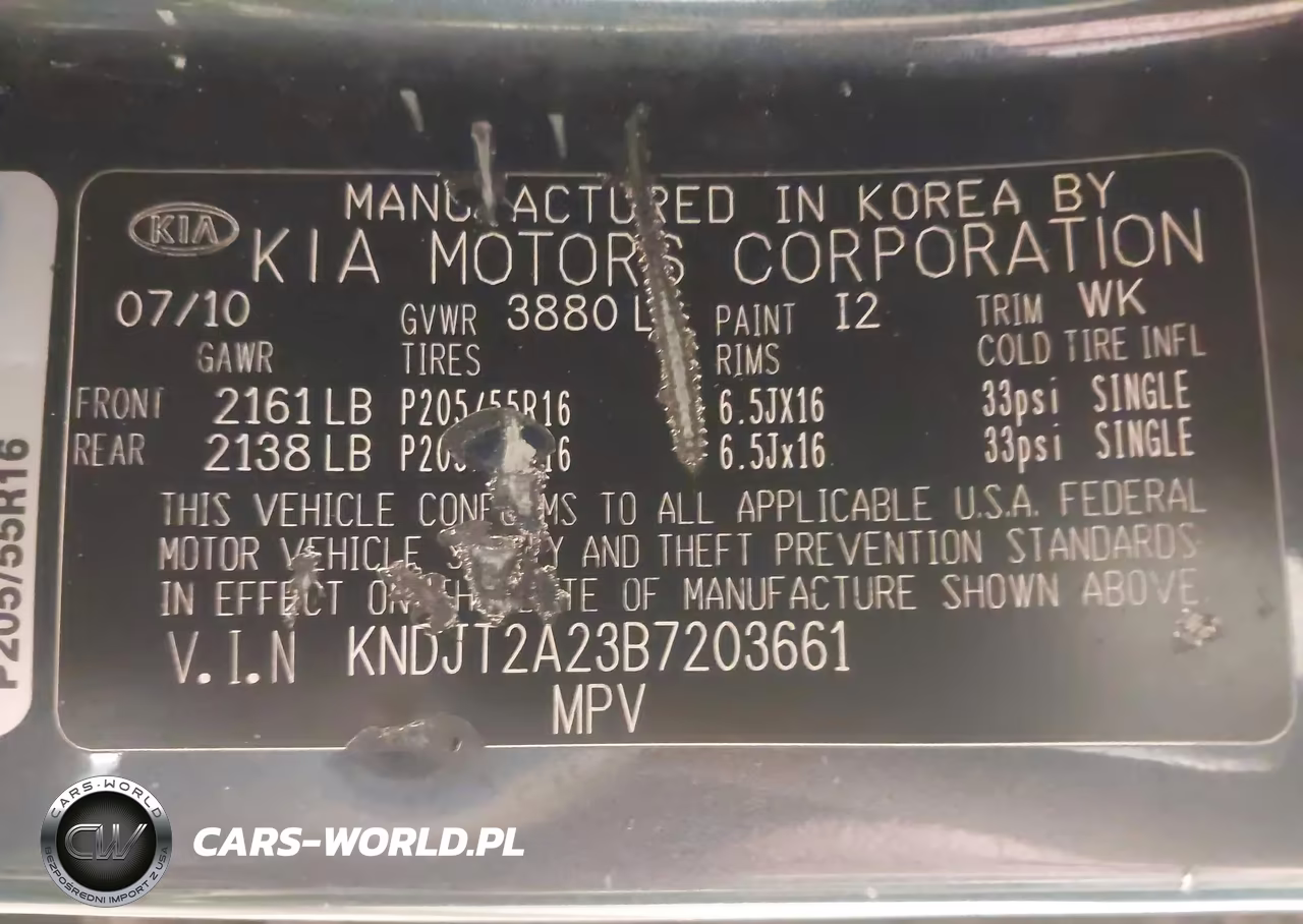 2011 Kia Soul + VIN:KNDJT2A23B7203661 - 9