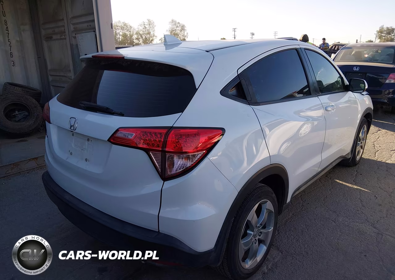 2018 Honda Hr-V Lx VIN:3CZRU5H38JM722302 - 4