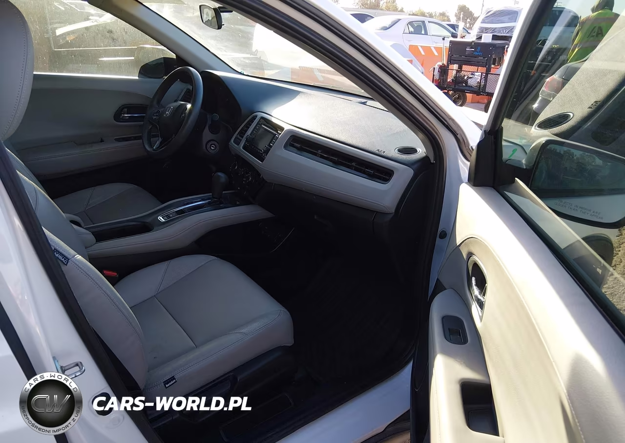 2018 Honda Hr-V Lx VIN:3CZRU5H38JM722302 - 5