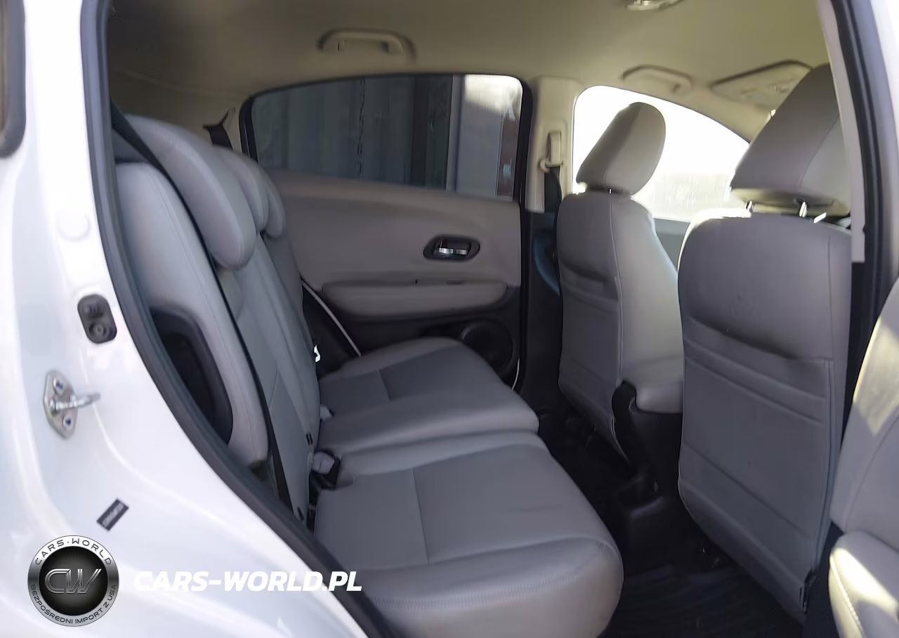 2018 Honda Hr-V Lx VIN:3CZRU5H38JM722302 - 8