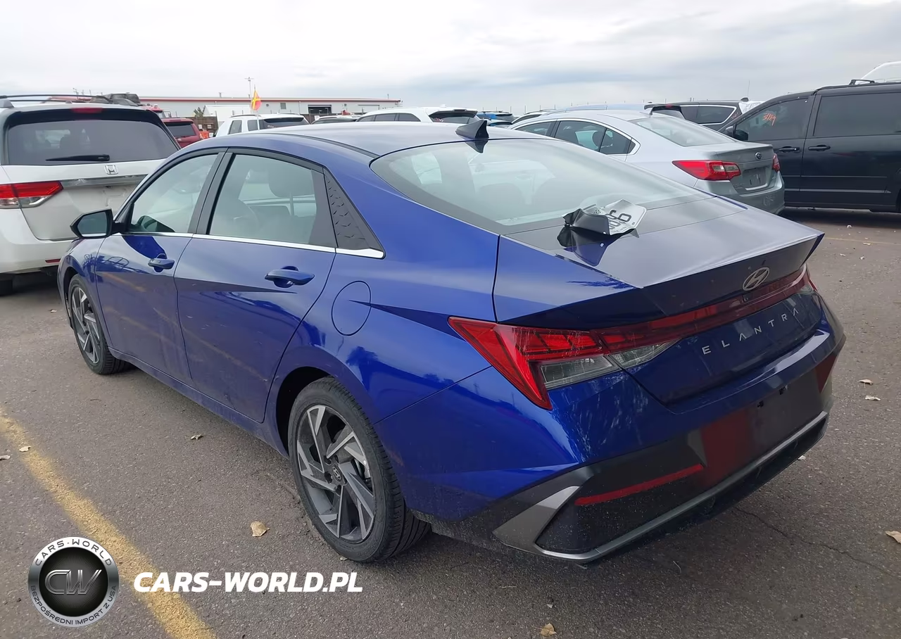 2025 Hyundai Elantra Sel Convenience VIN:KMHLS4DG6SU024882 - 3