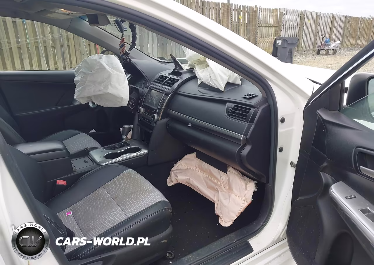 2014 Toyota Camry Se VIN:4T1BF1FK4EU799282 - 5
