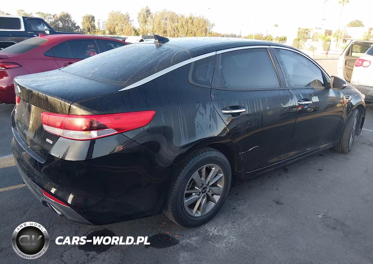 2018 Kia Optima Lx Turbo VIN:5XXGT4L18JG213277 - 4