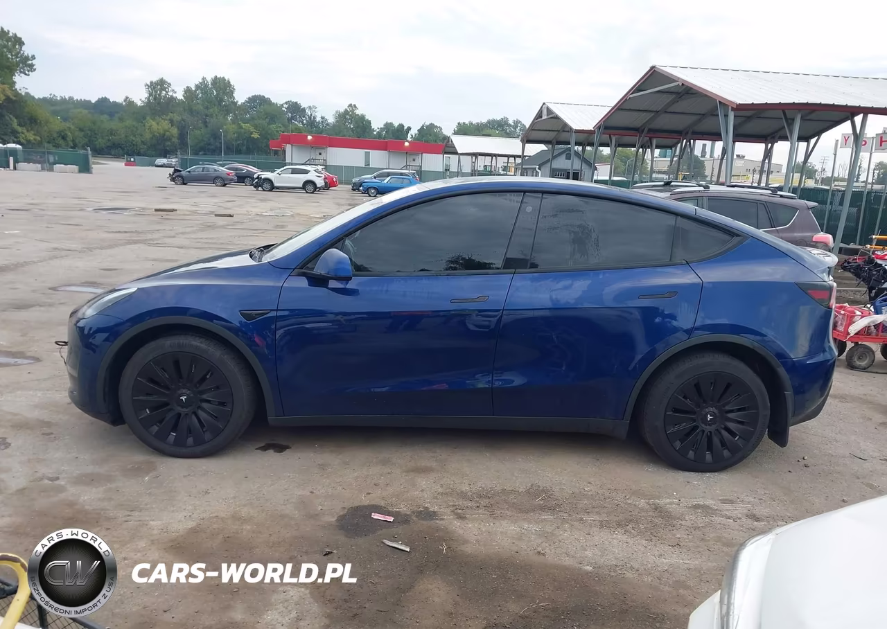 2021 Tesla Model Y Long Range Dual Motor All-Wheel Drive VIN:5YJYGDEE3MF213834 - 14