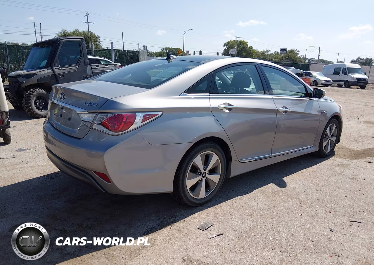 2012 Hyundai Sonata Hybrid VIN:KMHEC4A43CA038760 - 4