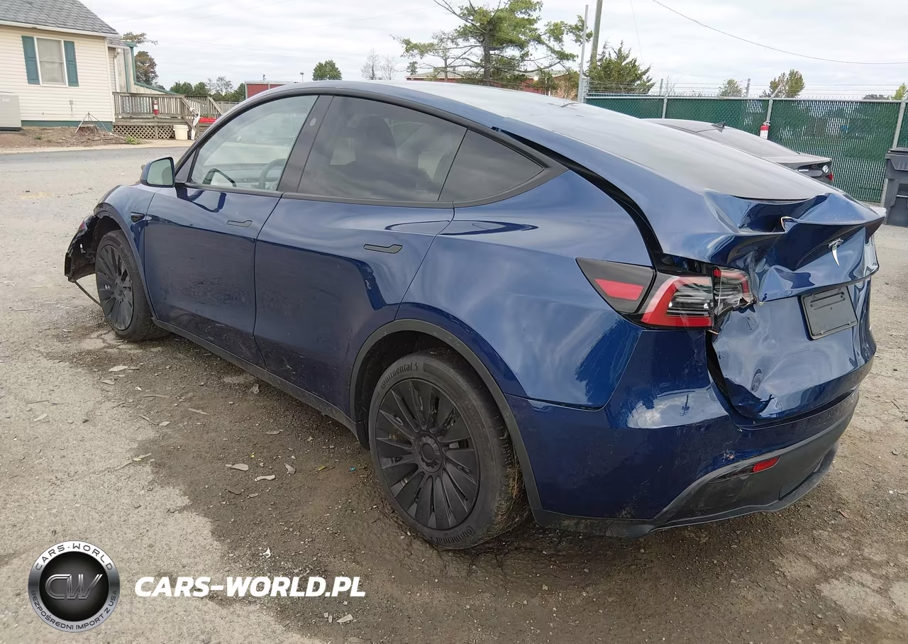 2023 Tesla Model Y Awd-Long Range Dual Motor All-Wheel Drive VIN:7SAYGAEE6PF834801 - 3