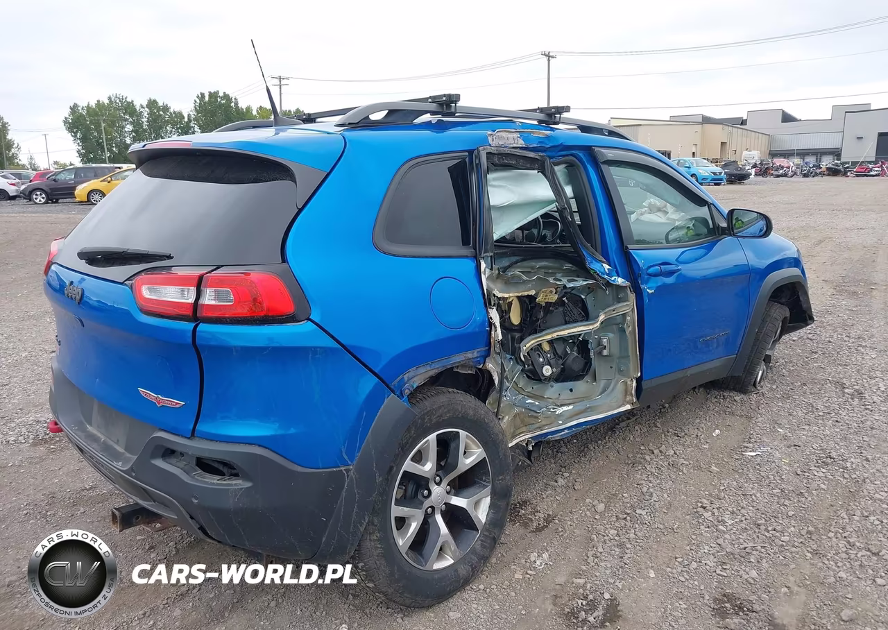 2018 Jeep Cherokee Trailhawk 4X4 VIN:1C4PJMBXXJD502828 - 4