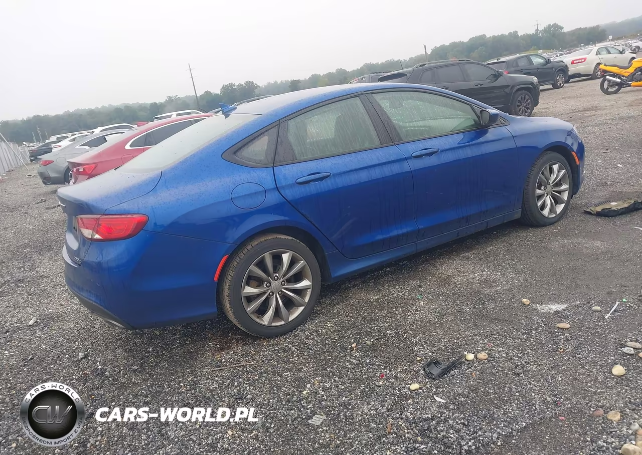 2016 Chrysler 200 S VIN:1C3CCCBG5GN153653 - 4