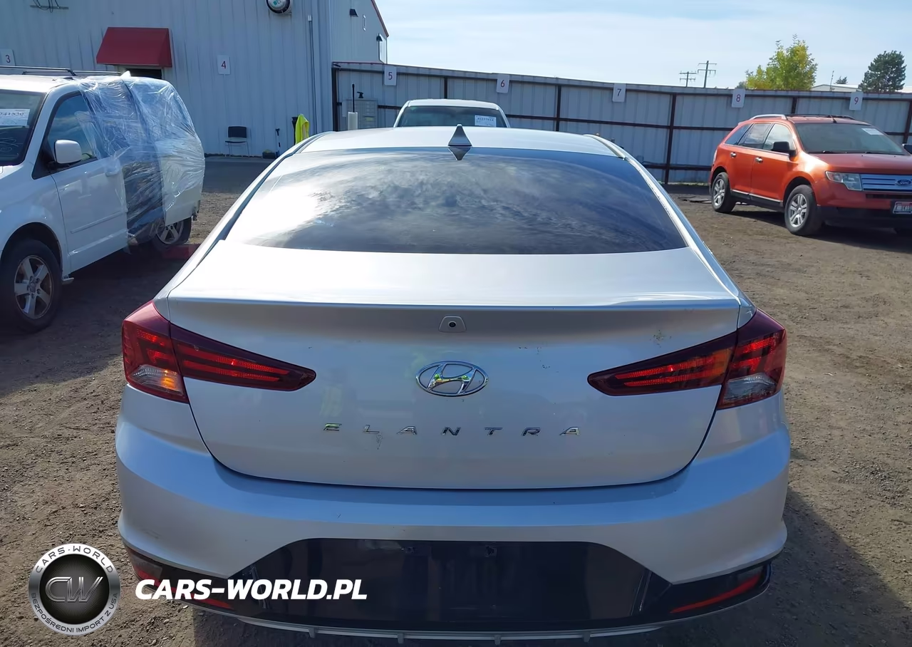 2020 Hyundai Elantra Sel VIN:5NPD84LF5LH521904 - 17